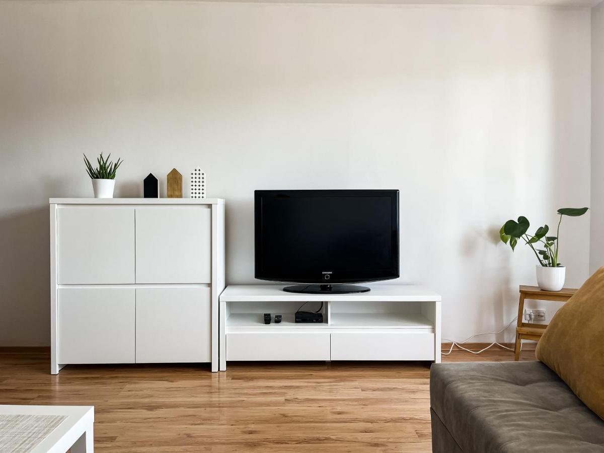 Uroczy Apartament Pod Skarpa Wadowice Bagian luar foto