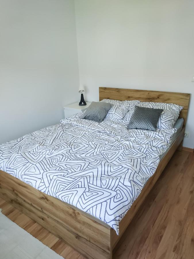 Uroczy Apartament Pod Skarpa Wadowice Bagian luar foto