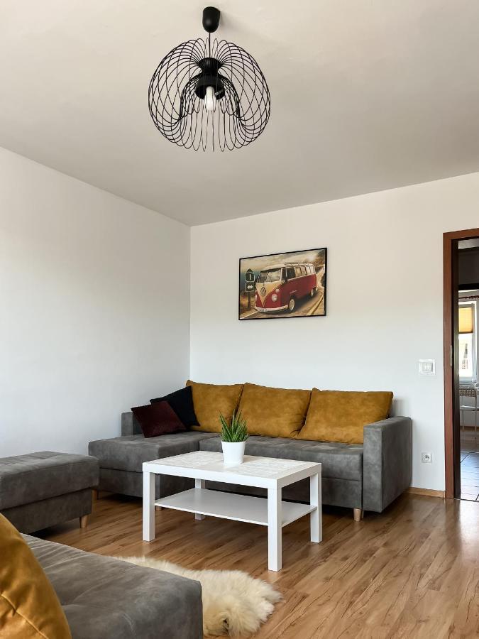Uroczy Apartament Pod Skarpa Wadowice Bagian luar foto