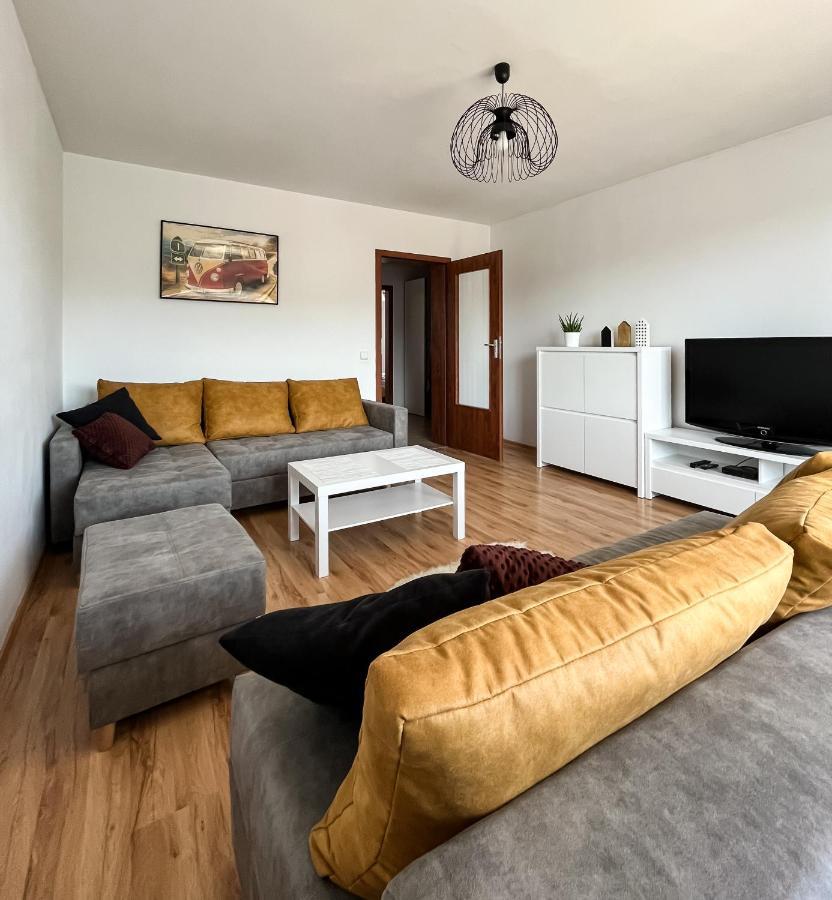 Uroczy Apartament Pod Skarpa Wadowice Bagian luar foto