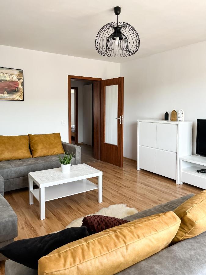 Uroczy Apartament Pod Skarpa Wadowice Bagian luar foto
